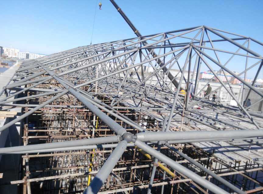 珠海商贸城屋顶网架工程